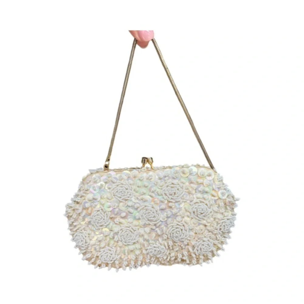 Vintage Elegant Cream Beaded and Sequined Evening Bag made in Hong Kong - Picture 1 of 8